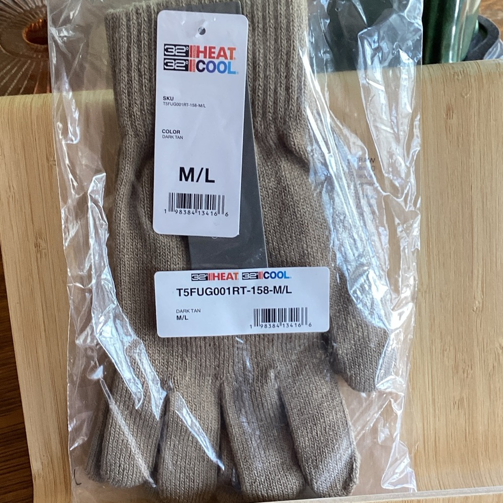 32 Degrees Men’s Dark Tan Knit Gloves
